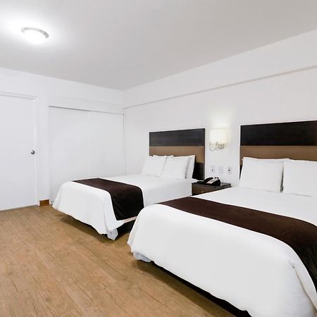 فندق Wyndham Costa Del Sol تشيكلايو المظهر الخارجي الصورة