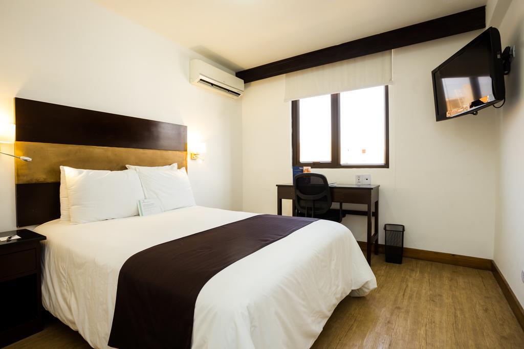 فندق Wyndham Costa Del Sol تشيكلايو المظهر الخارجي الصورة